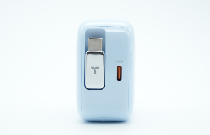 TORRAS 67W Retractable GaN Charger Review: The Ultimate Ultra Thin Charger and Slim Charger for Multi-Device Fast Charging