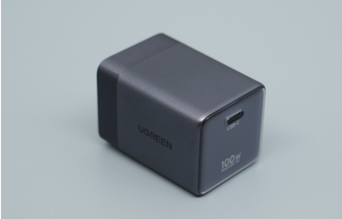 UGREEN Nexode Air 100W USB-C GaN Charger Teardown: Compact Design and Advanced GaN Technology